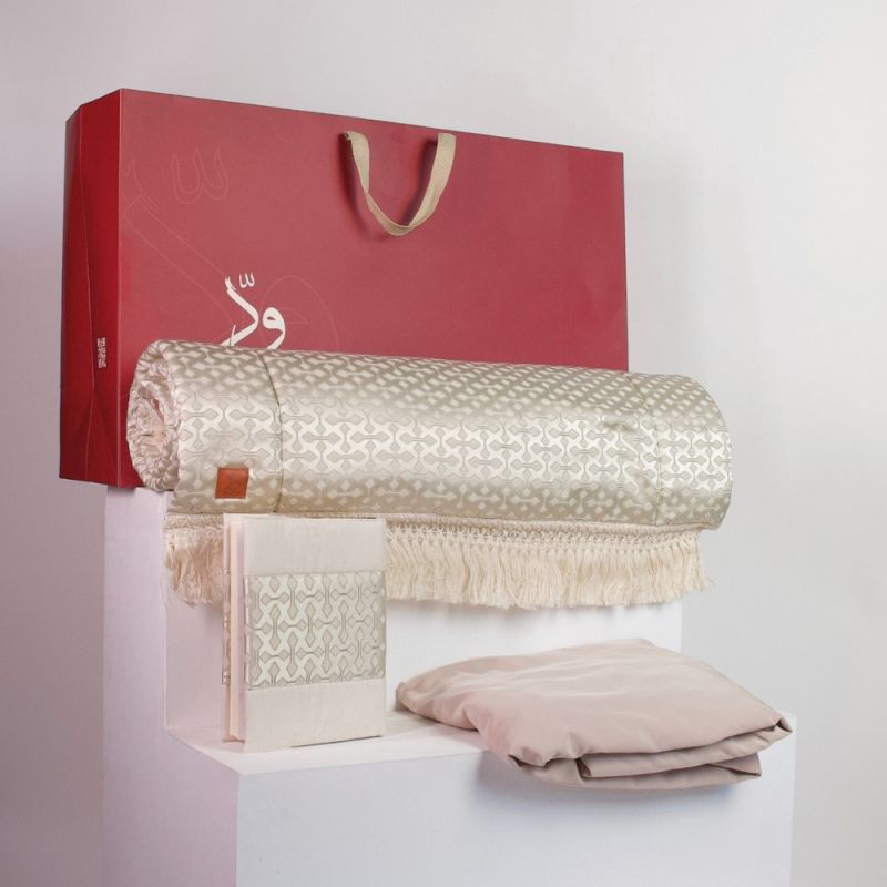 Praying Set (Beige)