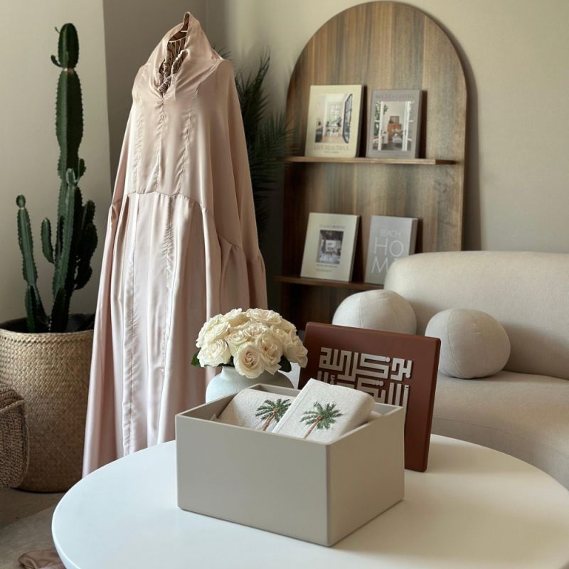 Praying Box (Palm)
